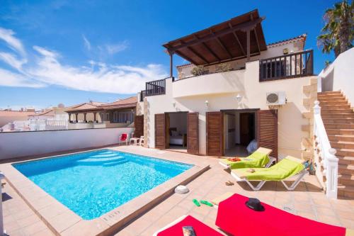 Villa Mojon by Villa Plus