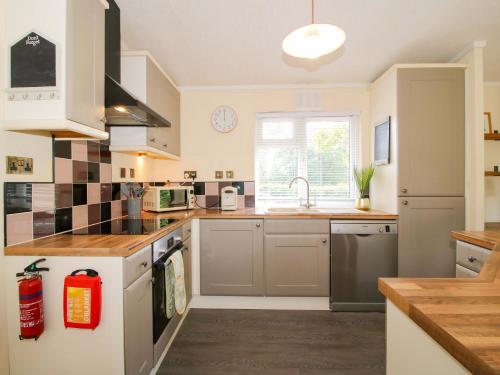 Exterior view, Dunromin in Berriew