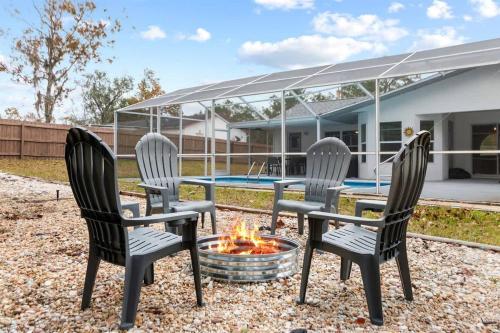 Spring Hill, 4 Bedroom, Pool, Golf Course! in Weeki Wachee (FL)