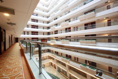 Beijing Jingyi Hotel – Beijing, NY