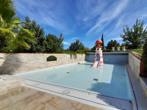 Swimming pool, Camping l'Escale Mobil'home Giana in Agde