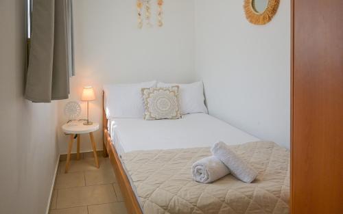 Two-Bedroom House image 7