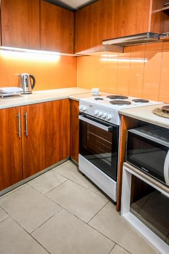 Two-Bedroom House image 3