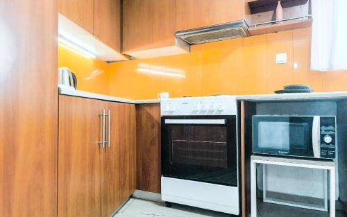 Two-Bedroom House image 4