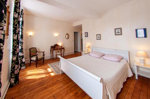 Chambre double, salle de bain privée