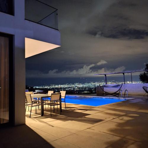 ทัศนียภาพ, Villa Cubi in คาชาร์