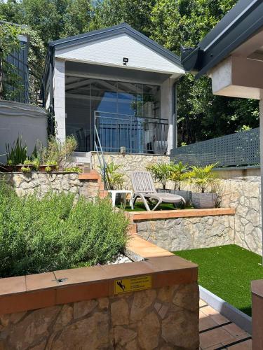 Apartment with Garden View image 8