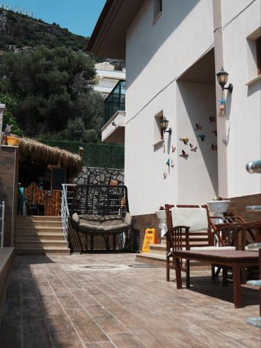 Birds inn in Kusadasi