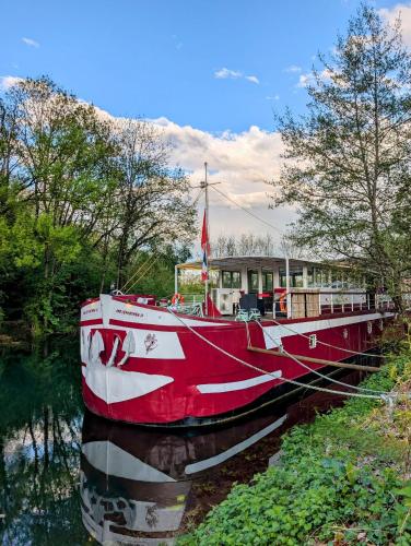 péniche Ino Lefkothea II chambre d'hôtes