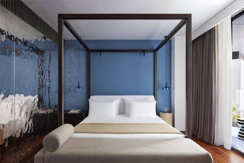 Sir Joan Hotel - image 13