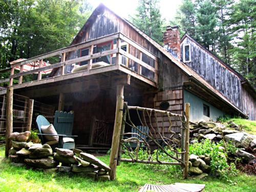 Owl's Nest Lodging