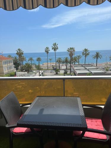 Appartement vue mer CALIFORNIE PROMENADE DES ANGLAIS, Nice (photo 7)