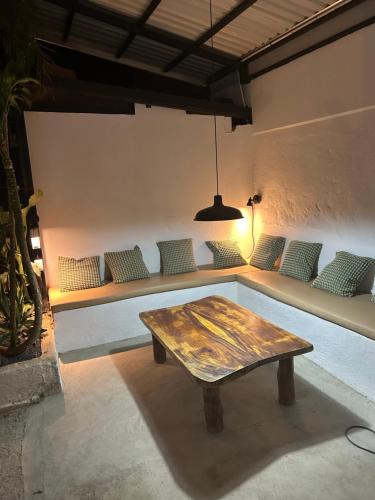 Kitchen, Pura Vida Hostel in Tamarindo