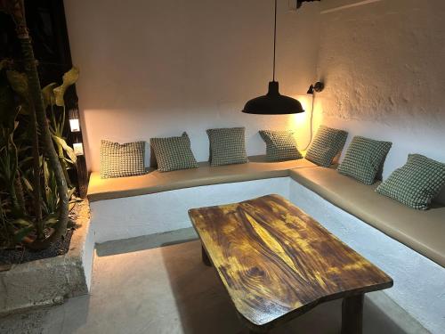 Kitchen, Pura Vida Hostel in Tamarindo