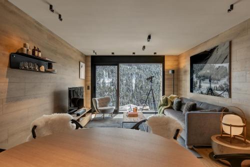 2 bedrooms, 3 beds