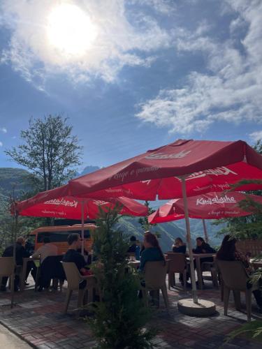 Trojet e Mija in Theth