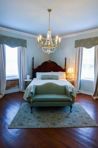 Ormond Manor