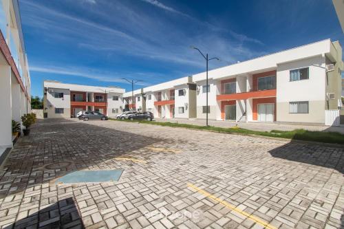 Estadia com piscina a poucos minutos da Praia - CCR