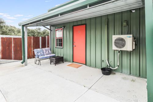 Casas Coastal Experience Cabin C in Rockport, USA