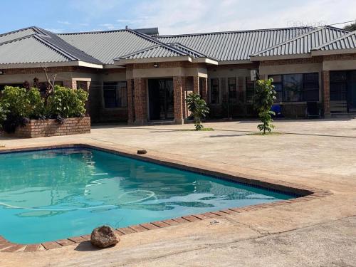 Dade Residences — other in 834 AERODROME VICTORIA FALLS, Nkayi Zimbabwe, 0000