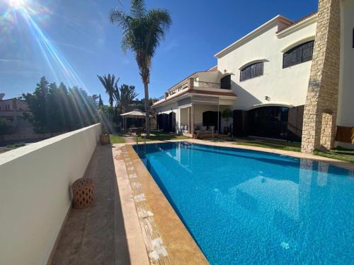 Swimming pool, Luxurious 6 bdrms villa with pool in agadir DS62065 in Essalam