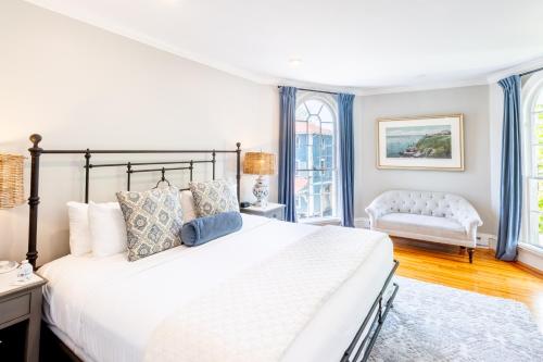 Serenity Inn Newport in Newport, USA
