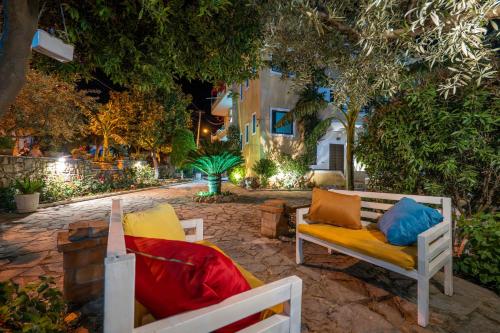 Flower Garden Villa - image 2