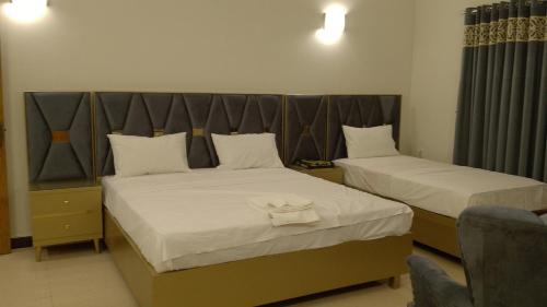 Clifton Royal Family Guest House - image 2