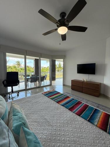 NEW Casa Paradise Ocean View apts - image 4