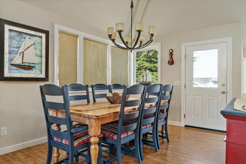 Cape Cod Charm By The Sea, Cambria (zdjęcie 4)