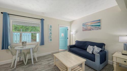 Siesta Courtyard Suites image 8
