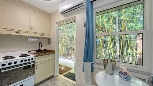 Courtyard Studio image 9