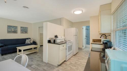 Key Courtyard Suites image 6