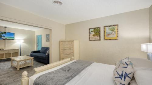 Key Courtyard Suites image 4
