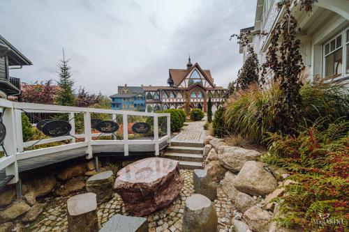 Dolina Wikingów-apartament typu Suite Deluxe z 16 m tarasem w ogrodzie, miejscem w garażu i dostępem do strefy Wellness, Szklarska Poręba (photo 8)