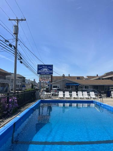 Beau Rivage Motel