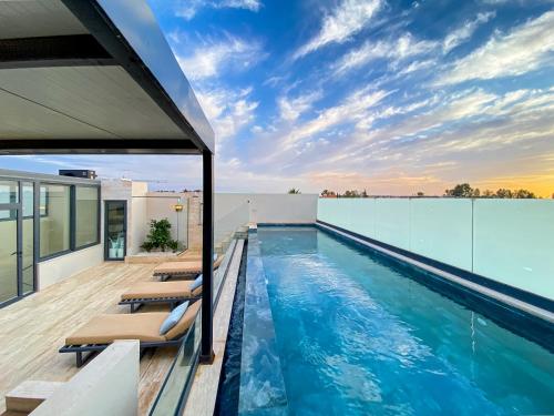 Triplex de luxe piscine privée chauffée 3 chambres