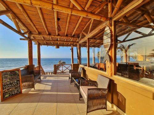 Mancora Beach Hotel in Mancora