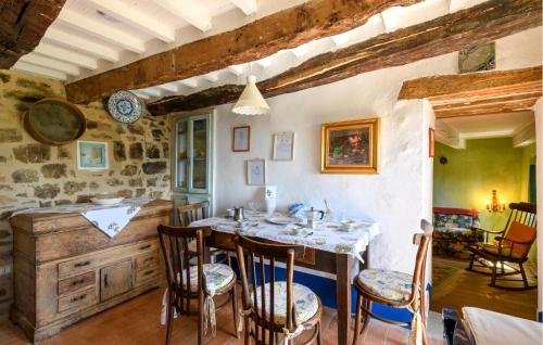 Konyha, Stunning Apartment In Villagrande Di Monteco in Montecopiolo