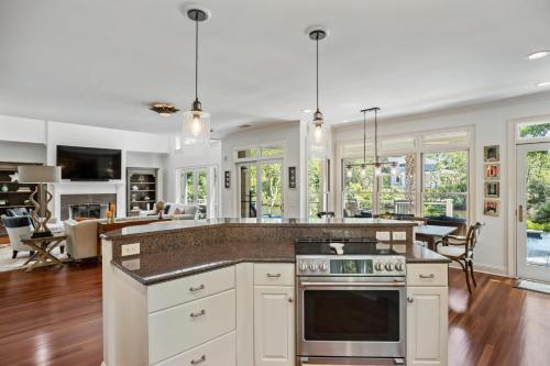 735 Virginia Rail Road by Akers Ellis Rentals in 基窪島(SC)