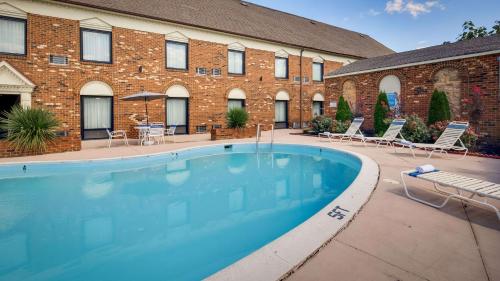 Best Western PLUS Governor's Inn Richmond in Midlothian, USA