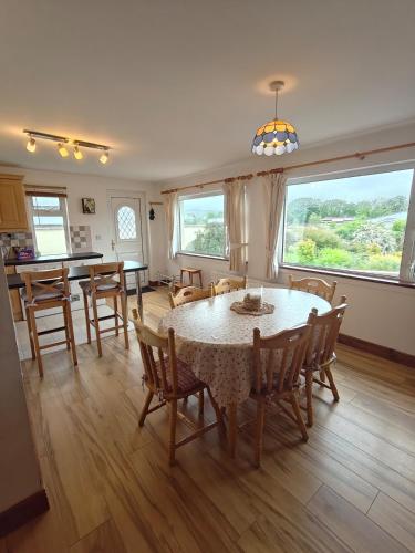 Зручності, Erin House - Oughterard Central in Огтерард