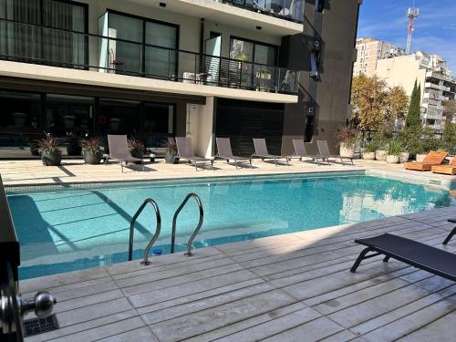 Swimming pool, Excelente Apartamento en calle Moldes in Colegiales