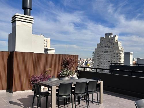 View, Excelente Apartamento en calle Moldes in Colegiales