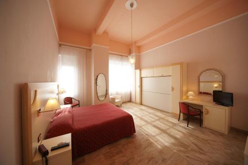 Quad room, sea view
