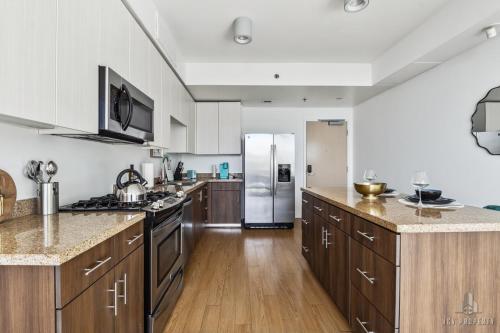 Lux High rise 1bdr with FREE Parking & Pool, Gym, Los Angeles (fotografie 3)