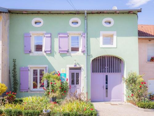 . Gîte familial près de Nancy avec grand jardin, spa, salle de jeux, et équipements pêche - FR-1-584-15