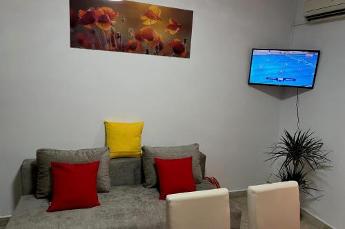 One-Bedroom Apartment with Terrace room in Apartments with WiFi Kastel Stari Kastela - 24379