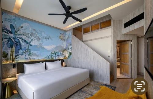 Presgrave Family ,S King Bed , Bunk Bed w Lanai room in Fifth Avenue Hotel