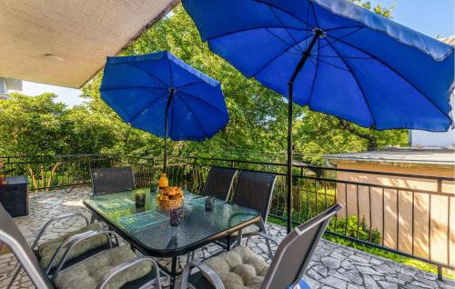 Gorgeous Apartment In Jadranovo